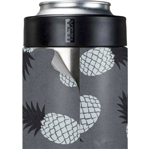 Black and White Pineapples Yeti Colster Can Insulator Skin