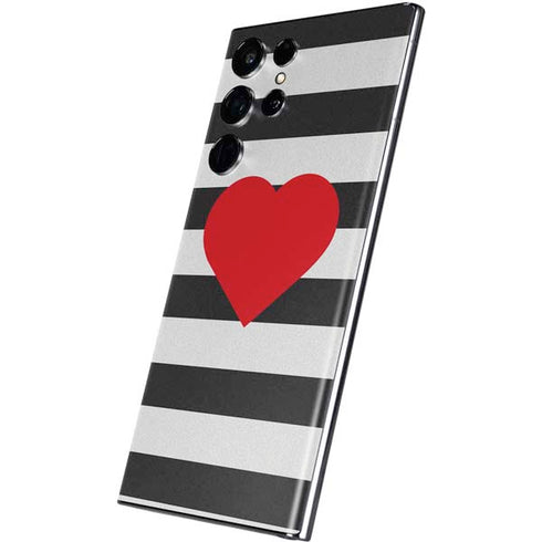 Black And White Striped Heart Galaxy S22 Ultra Skin