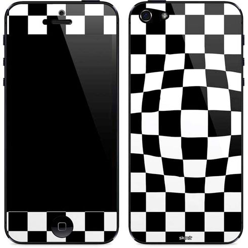 Black and White Zoomed Checkerboard iPhone 5/5s/5SE Skin