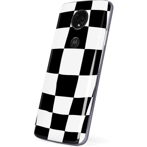 Black and White Zoomed Checkerboard Moto E5 Plus Skin