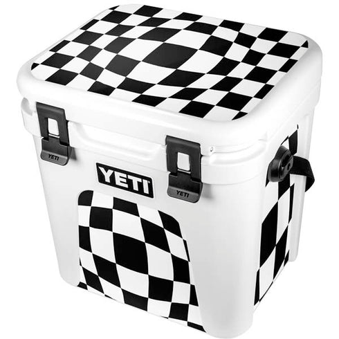 Black and White Zoomed Checkerboard YETI Roadie 24 Hard Cooler Skin