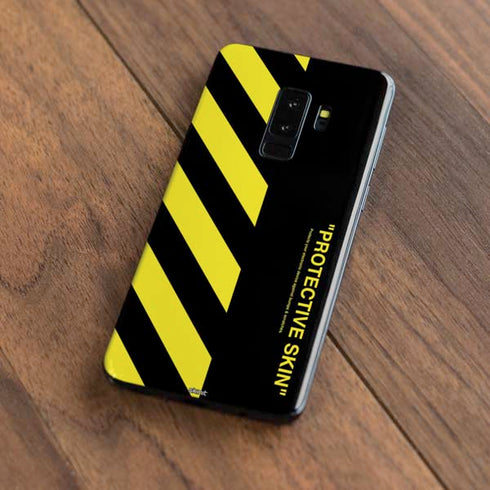 Black and Yellow Stripes Galaxy S9 Plus Skin