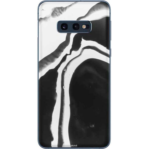 Black Marble Ink Galaxy S10e Skin