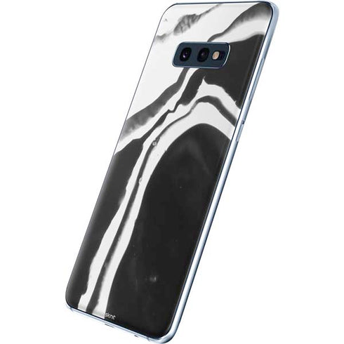 Black Marble Ink Galaxy S10e Skin