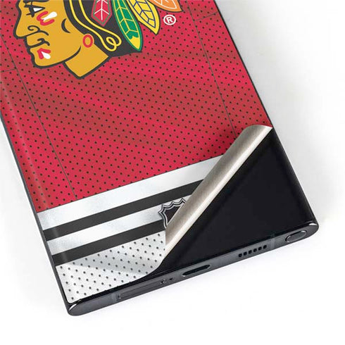NHL Blackhawks Red Stripes Galaxy S22 Ultra Skin