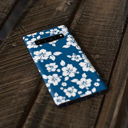 Blue and White Galaxy S10 Plus Skin