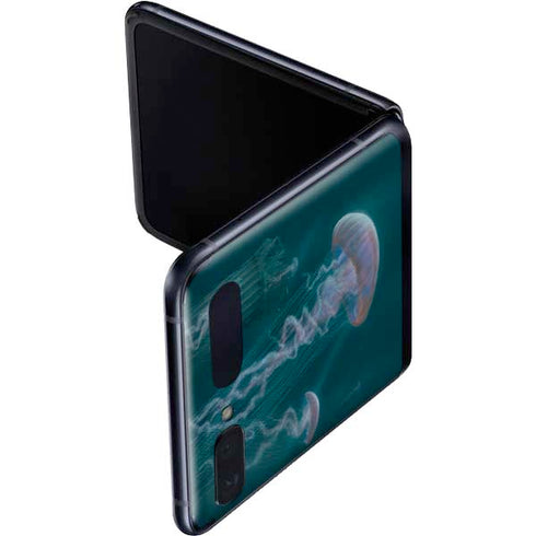 Vincent Hie Blue Jellyfish Galaxy Z Flip Skin