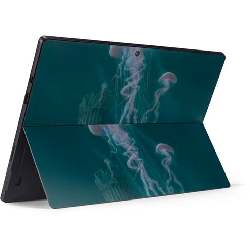 Vincent Hie Blue Jellyfish Surface Pro 7 Skin
