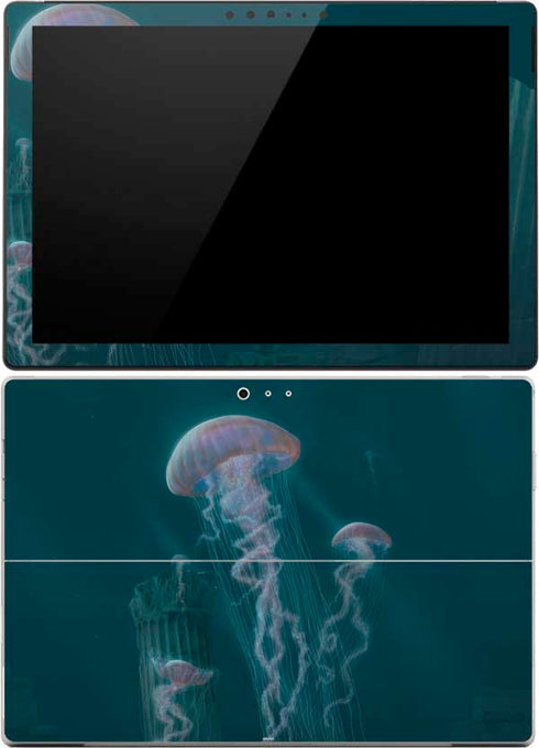 Vincent Hie Blue Jellyfish Surface Pro (2017) Skin