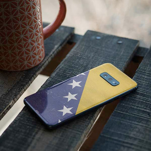Bosnia and Herzegovina Flag Distressed Galaxy S10e Skin