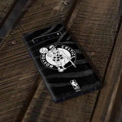 NBA Boston Celtics Black Animal Print Galaxy S10 Plus Skin
