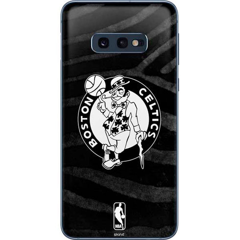 NBA Boston Celtics Black Animal Print Galaxy S10e Skin