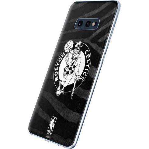 NBA Boston Celtics Black Animal Print Galaxy S10e Skin