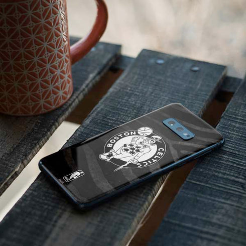 NBA Boston Celtics Black Animal Print Galaxy S10e Skin