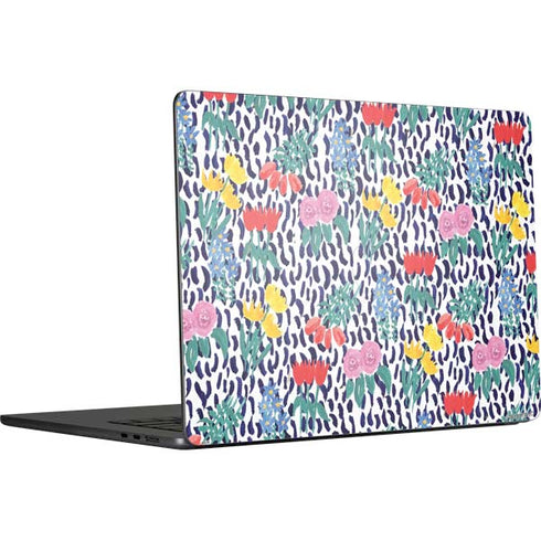 Bouffants and Broken Hearts Bouquets Print MacBook Air 15 in (2023) Skin
