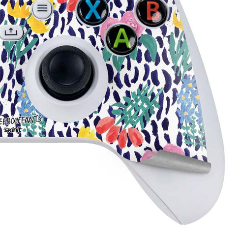 Bouffants and Broken Hearts Bouquets Print Xbox Series S Controller Skin