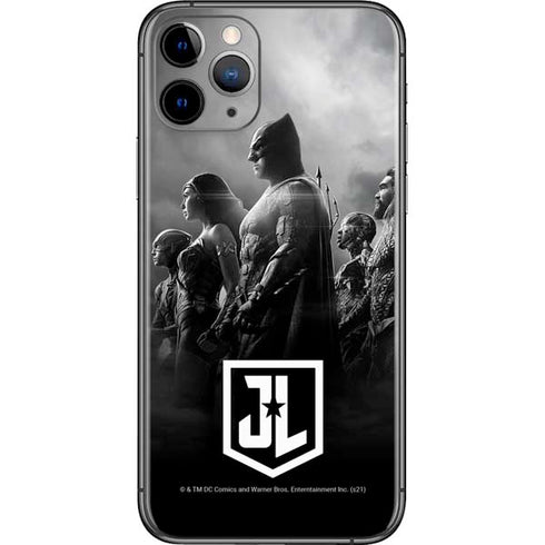 The Justice League (2017) Profile Characters Poster iPhone 11 Pro Skin