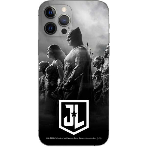 The Justice League (2017) Profile Characters Poster iPhone 12 Pro Skin