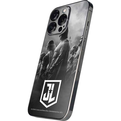 The Justice League (2017) Profile Characters Poster iPhone 13 Pro Max Skin