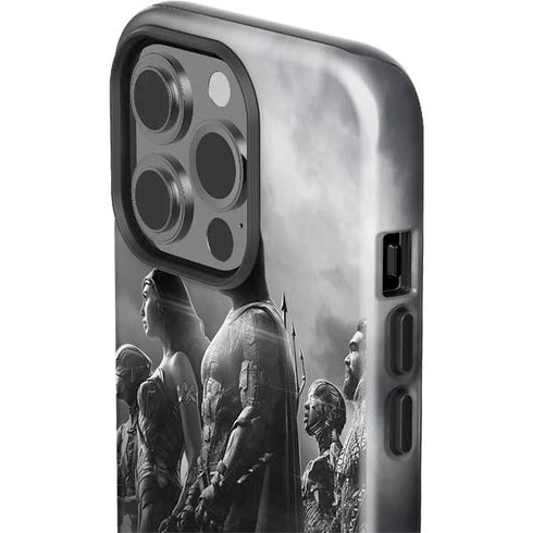 The Justice League (2017) Profile Characters Poster iPhone 14 Pro Impact Case
