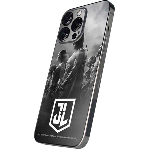 The Justice League (2017) Profile Characters Poster iPhone 14 Pro Skin