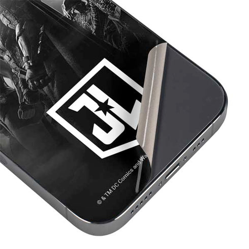 The Justice League (2017) Profile Characters Poster iPhone 14 Pro Skin