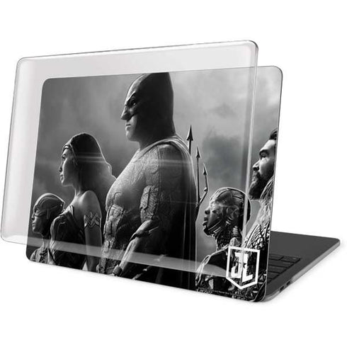 The Justice League (2017) Profile Characters Poster MacBook Pro 16in (2019-20) Case plus Skin