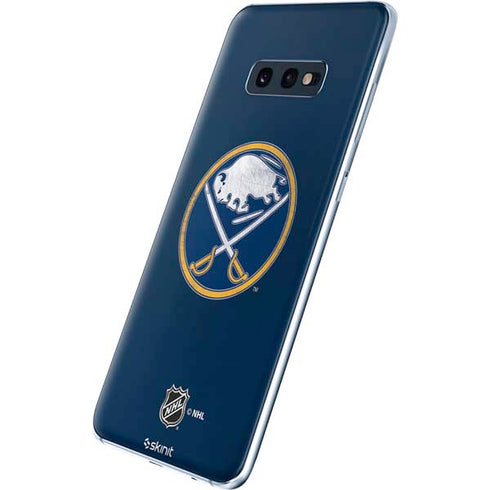 NHL Buffalo Sabres Distressed Galaxy S10e Skin