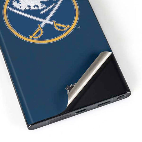 NHL Buffalo Sabres Distressed Galaxy S22 Ultra Skin
