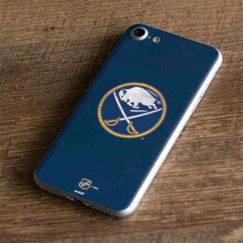 NHL Buffalo Sabres Distressed iPhone 7 Skin