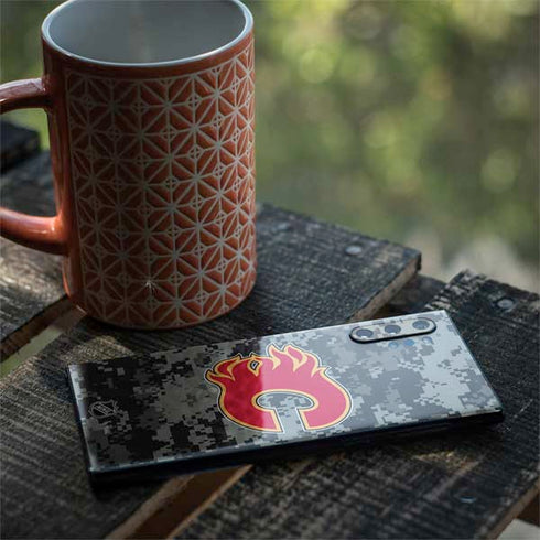 NHL Calgary Flames Camo Galaxy Note 10 Plus Skin