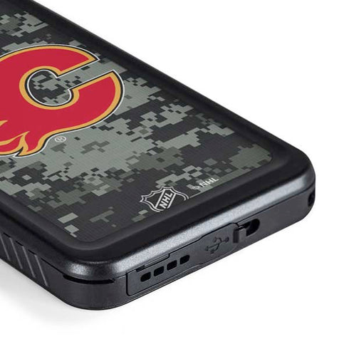 NHL Calgary Flames Camo Galaxy S23 Plus Waterproof Case