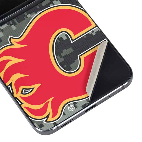 NHL Calgary Flames Camo Galaxy Z Flip5 5G Skin