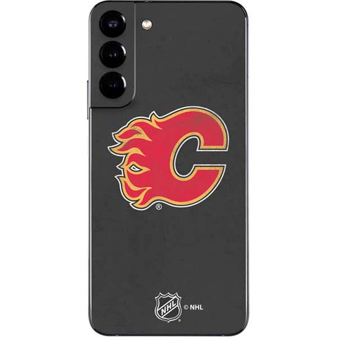 NHL Calgary Flames Distressed Galaxy S22 Plus Skin