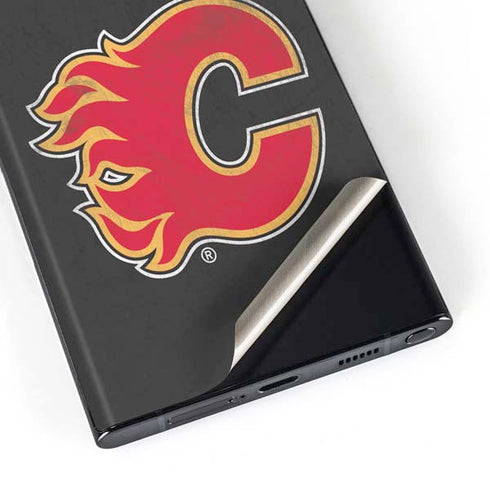 NHL Calgary Flames Distressed Galaxy S23 Ultra Skin