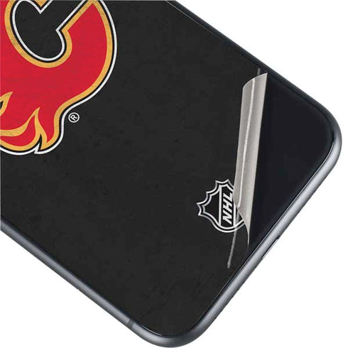 NHL Calgary Flames Distressed iPhone 11 Skin