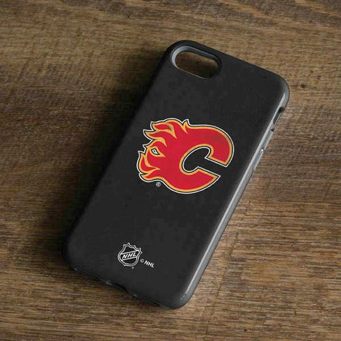 NHL Calgary Flames Distressed iPhone 7 Pro Case