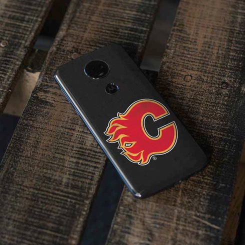 NHL Calgary Flames Distressed Moto E5 Plus Skin