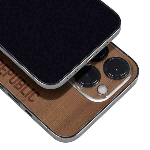 California Wood Flag iPhone 14 Pro Skin