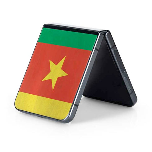 Cameroon Flag Distressed Galaxy Z Flip5 5G Skin