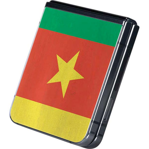 Cameroon Flag Distressed Galaxy Z Flip5 5G Skin