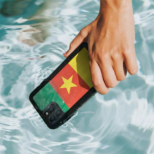 Cameroon Flag Distressed iPhone 11 Pro Waterproof Case