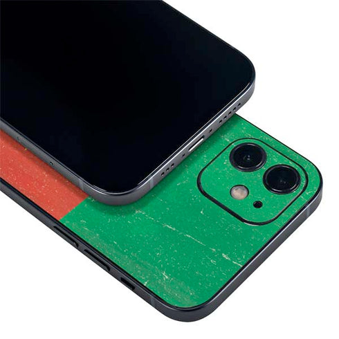 Cameroon Flag Distressed iPhone 12 Skin