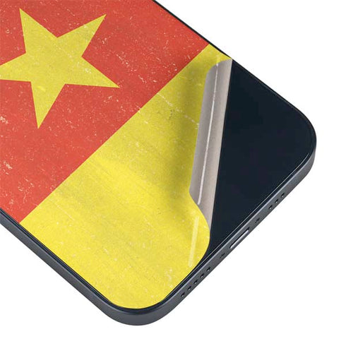 Cameroon Flag Distressed iPhone 13 Mini Skin