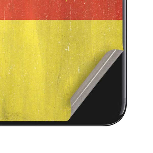 Cameroon Flag Distressed iPhone SE (2nd & 3rd Gen) Skin