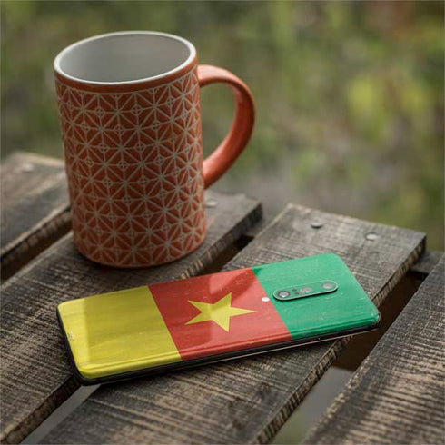 Cameroon Flag Distressed OnePlus 7 Pro Skin