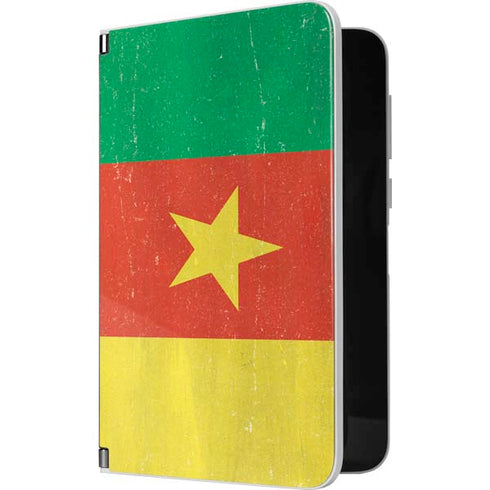 Cameroon Flag Distressed Surface Duo Skin