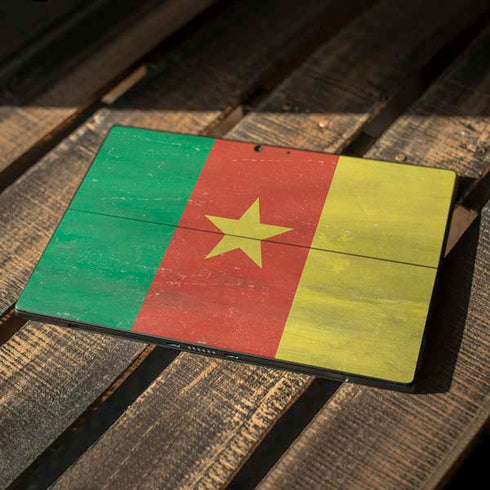 Cameroon Flag Distressed Surface Pro 7 Skin