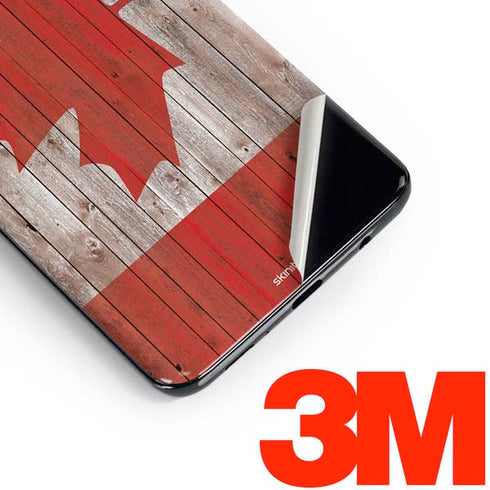 Canadian Flag Dark Wood Galaxy S10e Skin