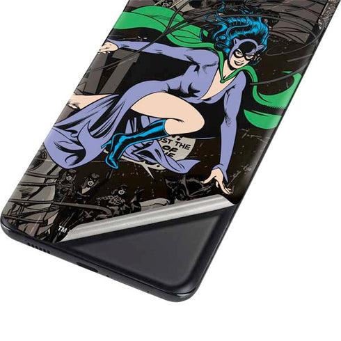 DC Comics Catwoman Vintage Action Pose Pattern Galaxy S21 Plus 5G Skin